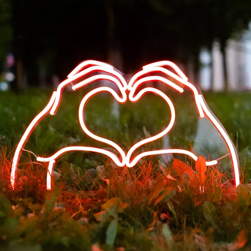 Неоновая лампа Heart Hands Neon Lamp Красный Прозрачный в Нижнем Новгороде | Loft Concept 