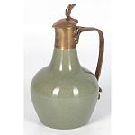 Кувшин зеленого цвета из фарфора с бронзовой крышкой и изогнутой ручкой Eden Garden porcelain and bronze варинант исполнения - 2 | Loft Concept в Нижнем Новгороде