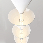 Подвесной светильник светодиодный в виде ряда белых металлических конусов  Herringbone варинант исполнения - 5 | Loft Concept в Нижнем Новгороде