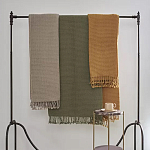 Плед из шерсти зеленого цвета с бахромой Waffle Comfort варинант исполнения - 4 | Loft Concept в Нижнем Новгороде