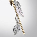 Подвесной светильник с золотистой вертикальной трубкой и декоративными прозрачными листьями из стекла Sylva  варинант исполнения - 8 | Loft Concept в Нижнем Новгороде