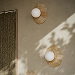 Бра в виде диска с плафоном из матового белого стекла Marble Glow варинант исполнения - 4 | Loft Concept в Нижнем Новгороде