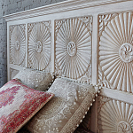 Двуспальная кровать из массива манго с резьбой Olan Grey Mango Bed варинант исполнения - 2 | Loft Concept в Нижнем Новгороде