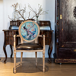 Полукресло из массива бука с сиденьем из экокожи и цветочным принтом на спинке Chinoiserie Garden Chair варинант исполнения - 6 | Loft Concept в Нижнем Новгороде