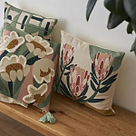 Подушка с цветочным принтом Blooming Elegance Lily варинант исполнения - 7 | Loft Concept в Нижнем Новгороде