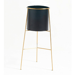 Ваза Vase On A Metal Stand