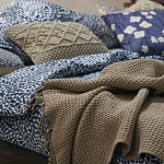 Постельное белье темно-синего цвета с рисунком Blossom Essence Sophie варинант исполнения - 5 | Loft Concept в Нижнем Новгороде