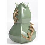 Ваза зеленого цвета из фарфора с бронзовыми ручками в виде драконов и рельефным цветочным декором Eden Garden porcelain and bronze варинант исполнения - 1 | Loft Concept в Нижнем Новгороде