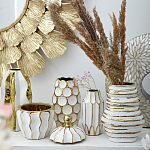 Ваза белая с рельефной поверхностью и золотыми полосами Vase Beehive варинант исполнения - 7 | Loft Concept в Нижнем Новгороде
