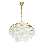 Люстра подвесная с белыми перламутровыми подвесками и изогнутыми золотистыми элементами Диаметр 60 см SHELL Chandelier варинант исполнения - 1 | Loft Concept в Нижнем Новгороде