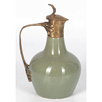 Кувшин зеленого цвета из фарфора с бронзовой крышкой и изогнутой ручкой Eden Garden porcelain and bronze варинант исполнения - 1 | Loft Concept в Нижнем Новгороде