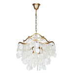 Люстра подвесная с белыми перламутровыми подвесками и изогнутыми золотистыми элементами Диаметр 50 см SHELL Chandelier варинант исполнения - 1 | Loft Concept в Нижнем Новгороде