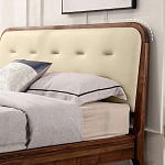 Кровать двуспальная с каркасом из дерева и мягким изголовьем Moon Walnut Bed варинант исполнения - 2 | Loft Concept в Нижнем Новгороде