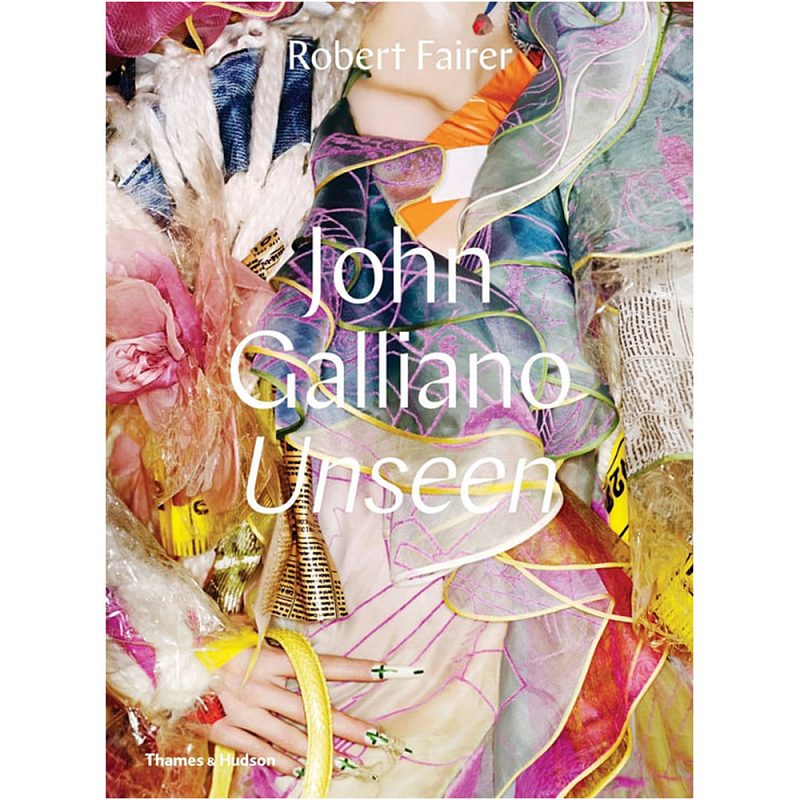 John Galliano: Unseen  в Нижнем Новгороде | Loft Concept 