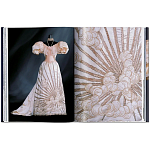 Книга 18th-Century Fashion in Detail. Товар уцененный North Susan варинант исполнения - 3 | Loft Concept в Нижнем Новгороде