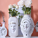 Ваза с декоративными лицами и графическими элементами в виде сердец и символов Faces of Imagination варинант исполнения - 2 | Loft Concept в Нижнем Новгороде