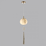 Подвесной светильник с шарообразным плафоном из белого стекла с подвеской из камня и кисточкой Agatelle варинант исполнения - 4 | Loft Concept в Нижнем Новгороде
