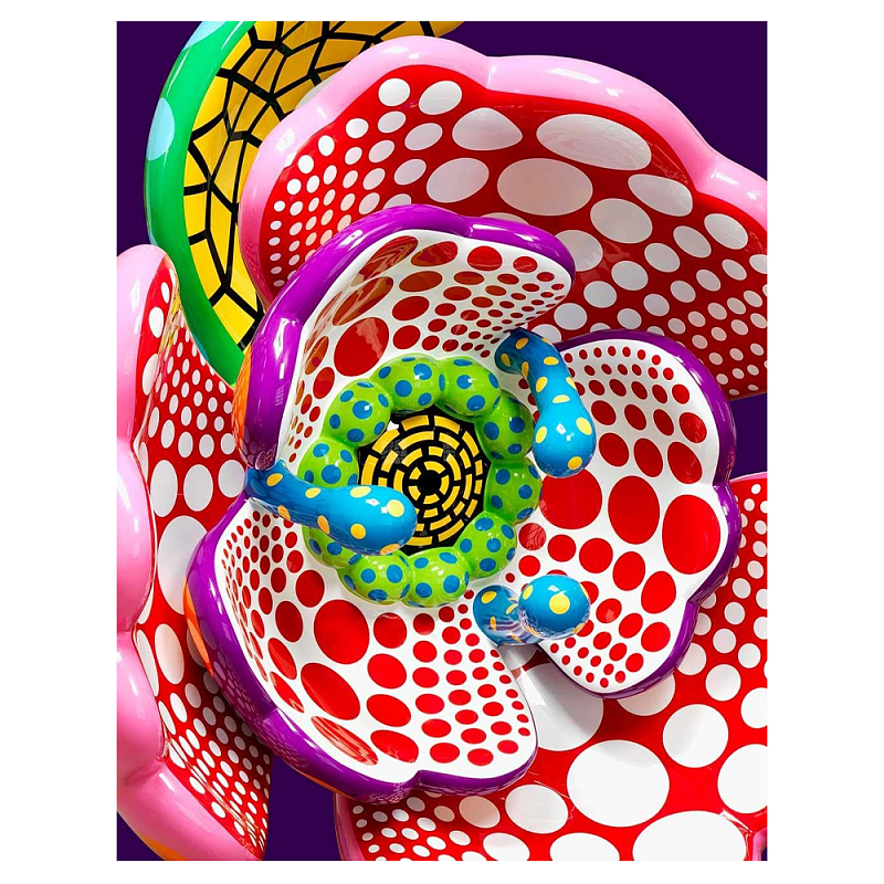 Книга по искусству Yayoi Kusama: I Spend Each Day Embracing Flowers  в Нижнем Новгороде | Loft Concept 