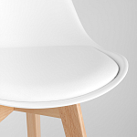 Стул с основой из пластика и мягким сиденьем Arvika White варинант исполнения - 7 | Loft Concept в Нижнем Новгороде