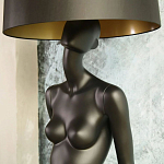 Лампа MANNEQUIN LAMP с абажуром модельный позинг варинант исполнения - 4 | Loft Concept в Нижнем Новгороде