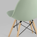 Пластиковый стул на ножках из массива бука Eames Mint варинант исполнения - 6 | Loft Concept в Нижнем Новгороде