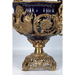 Чаша темно-синего цвета с фигурками ангелов и рельефным декором Eden Garden porcelain and bronze варинант исполнения - 3 | Loft Concept в Нижнем Новгороде