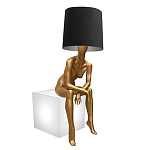 Лампа MANNEQUIN LAMP с абажуром девушка на кресле варинант исполнения - 3 | Loft Concept в Нижнем Новгороде