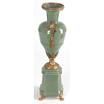 Ваза зеленого цвета из фарфора на высокой подставке с бронзовыми ручками Eden Garden porcelain and bronze варинант исполнения - 3 | Loft Concept в Нижнем Новгороде