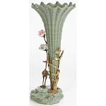 Ваза зеленая фарфоровая с волнистым краем с бронзовой фигуркой журавля Eden Garden  варинант исполнения - 2 | Loft Concept в Нижнем Новгороде