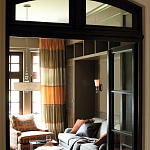 Бра с белым матовым стеклянным плафоном и тремя декоративными шарами Hinkley варинант исполнения - 2 | Loft Concept в Нижнем Новгороде