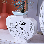 Ваза плоская белая с абстрактными черными линиями в форме лиц Faces of Imagination варинант исполнения - 3 | Loft Concept в Нижнем Новгороде