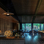 Подвесной светильник с золотым металлическим плафоном округлой формы и декоративным элементом из чёрного мрамора Midnight Grace  варинант исполнения - 3 | Loft Concept в Нижнем Новгороде