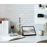 Настольная лампа белым изогнутым плафоном на круглой подставке Luke Lampco Tracer Lamp варинант исполнения - 5 | Loft Concept в Нижнем Новгороде